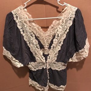 Charlotte Russe short kimono/cardigan